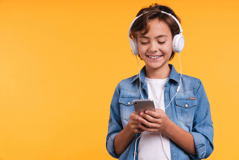keeping-kids-safe-on-smart-phone
